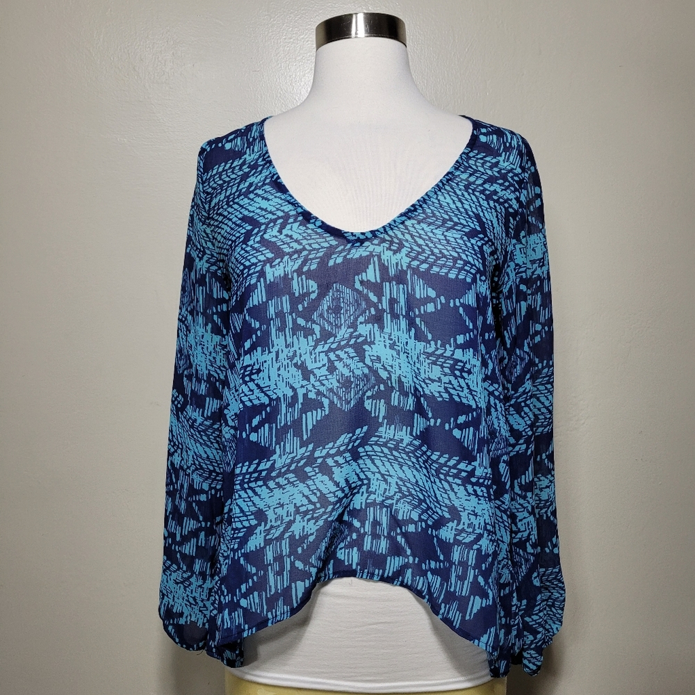 Eight Sixty Blue Sheer Hi-Low Top Size XS